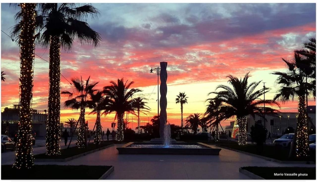 Hotel Pardini Viareggio Bagian luar foto