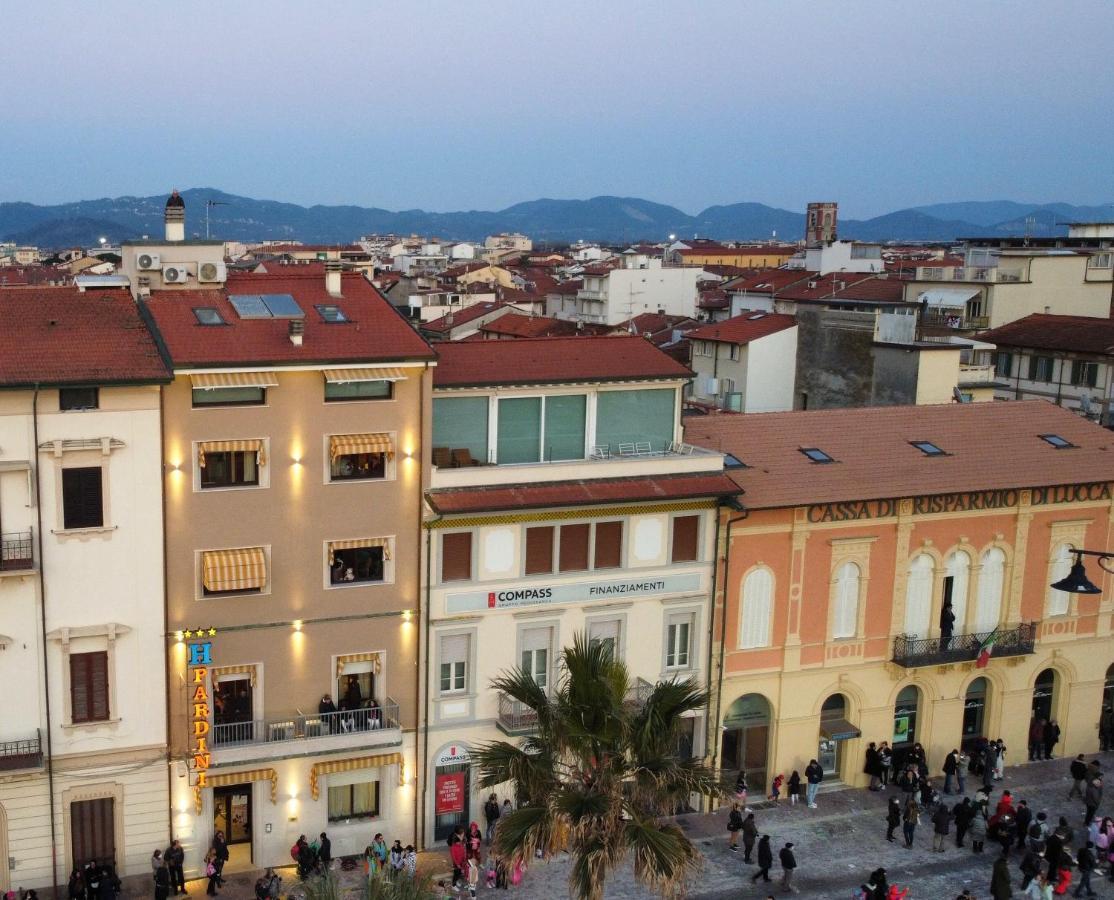 Hotel Pardini Viareggio Bagian luar foto
