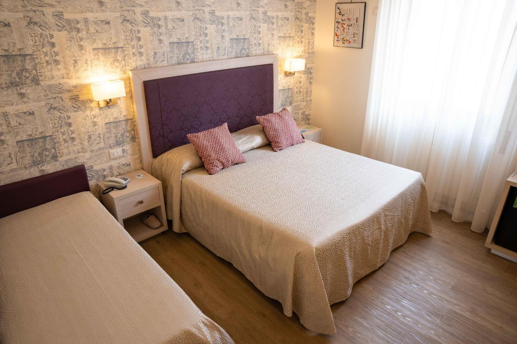 Hotel Pardini Viareggio Bagian luar foto