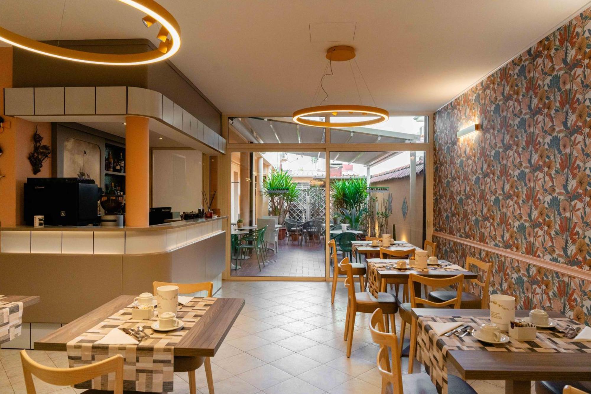 Hotel Pardini Viareggio Bagian luar foto