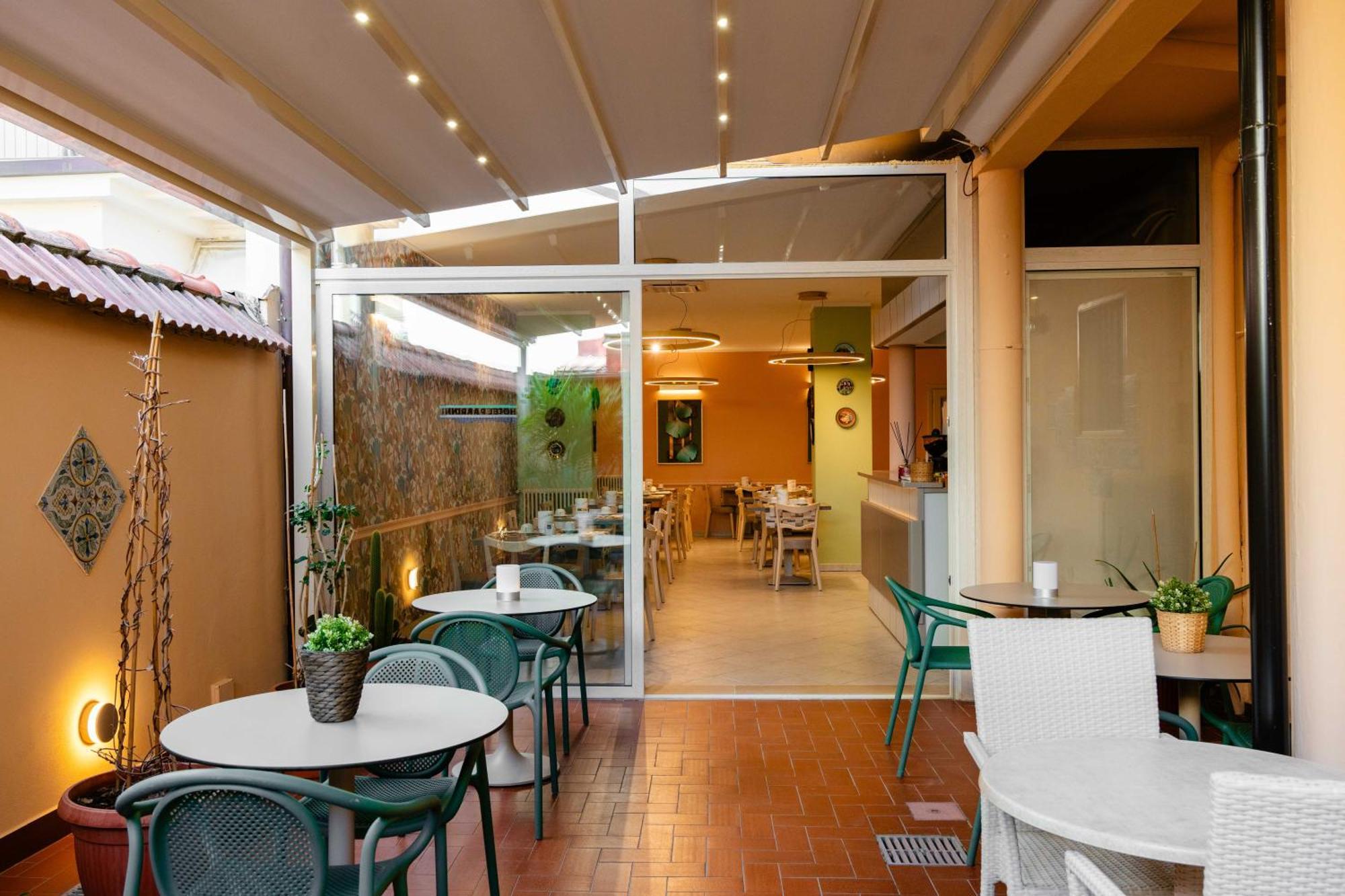 Hotel Pardini Viareggio Bagian luar foto