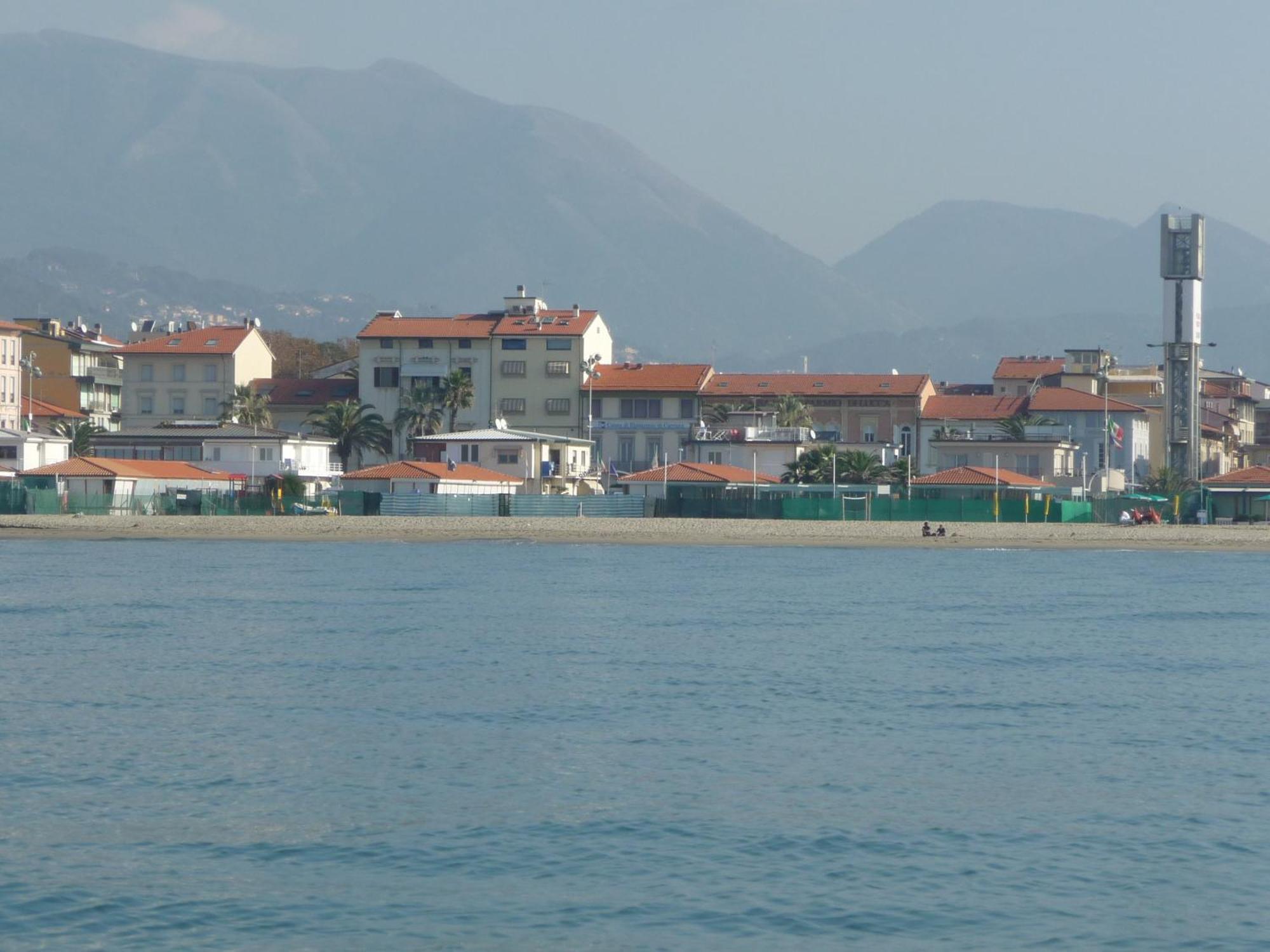 Hotel Pardini Viareggio Bagian luar foto
