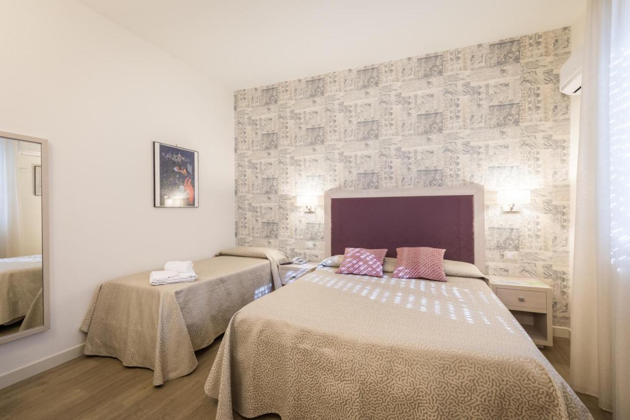 Hotel Pardini Viareggio Bagian luar foto
